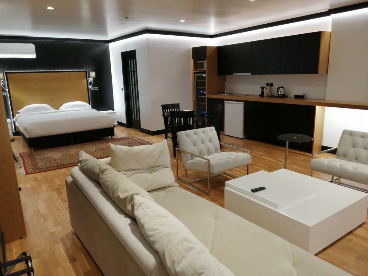 Andromeda Downtown Residence Athènes Extérieur photo