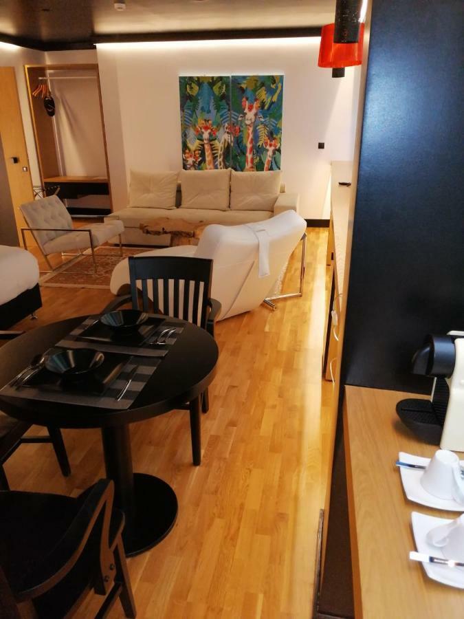 Andromeda Downtown Residence Athènes Extérieur photo